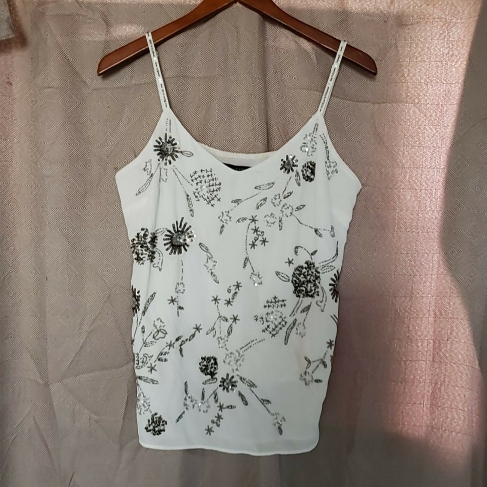 White House Black Market Tank Top Womens S White V Neck Sequin Floral Camisole